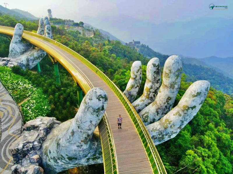 Vietnam Quick Across Tour 10D9N visit Golden Bridge Bana hills 