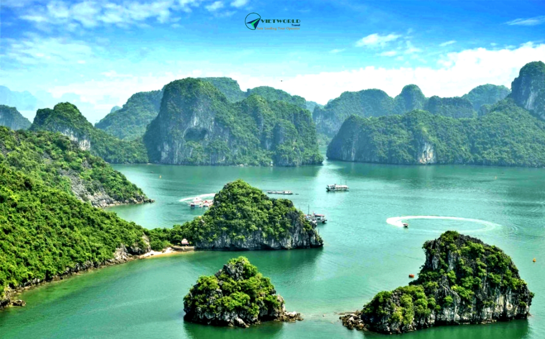 Vietnam Tours visit Halong bay 