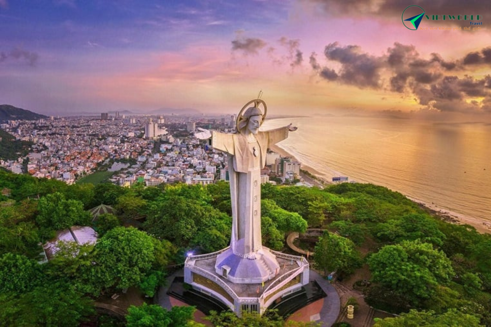 vung tau jesus statue